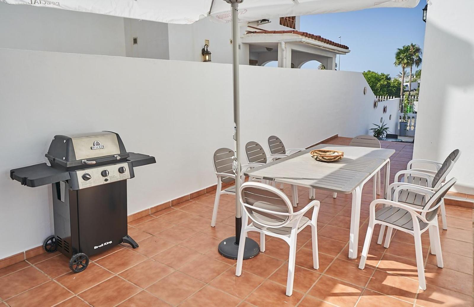 Villa Pura - Private Jacuzzi & Heated Pool Нерха Экстерьер фото